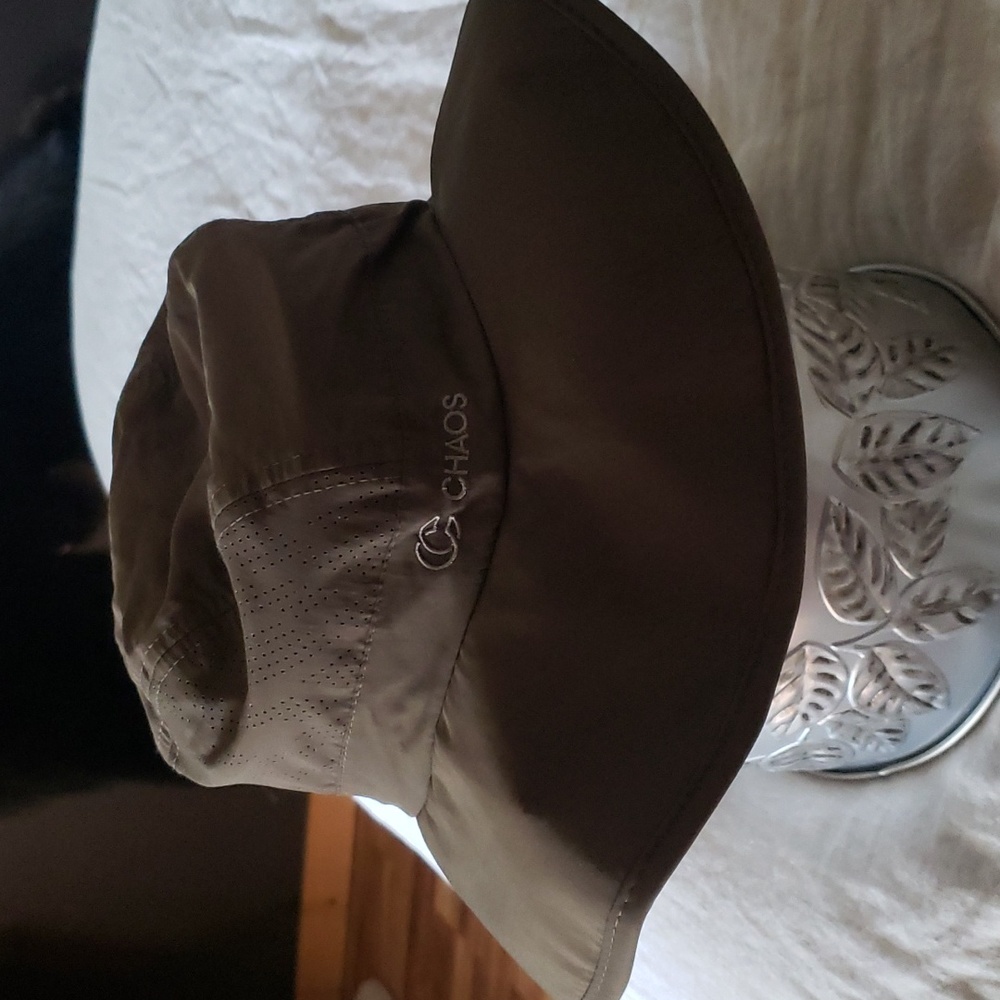 Chaos hat